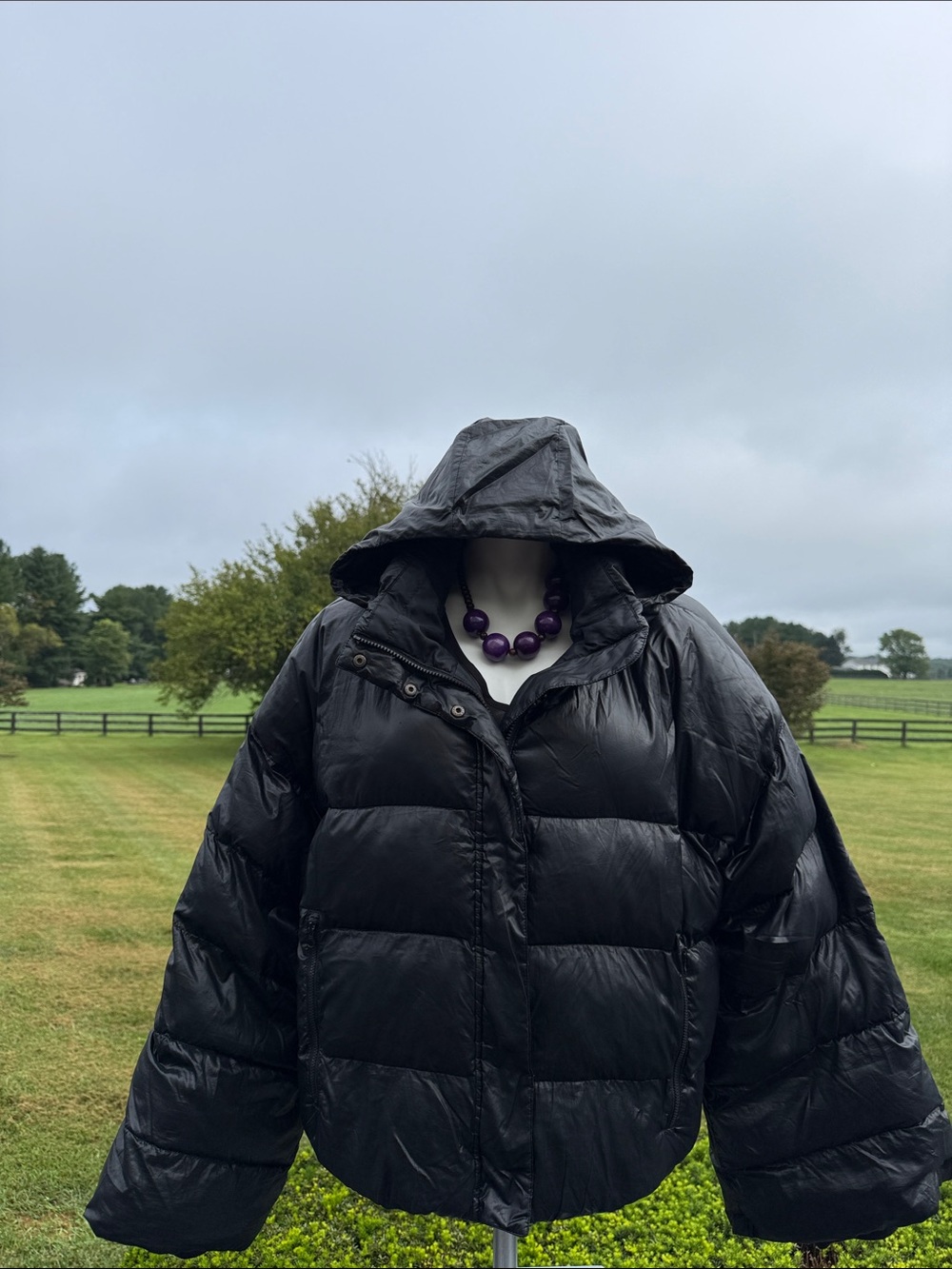 NIKE-Women's Black Hooded Puffer Coat - Oversized Quilted Jacket